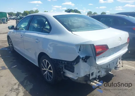 2017 Volkswagen Jetta 1.4T Se z USA, uszkodzony, nr VIN 3VWDB7AJ1HM280030